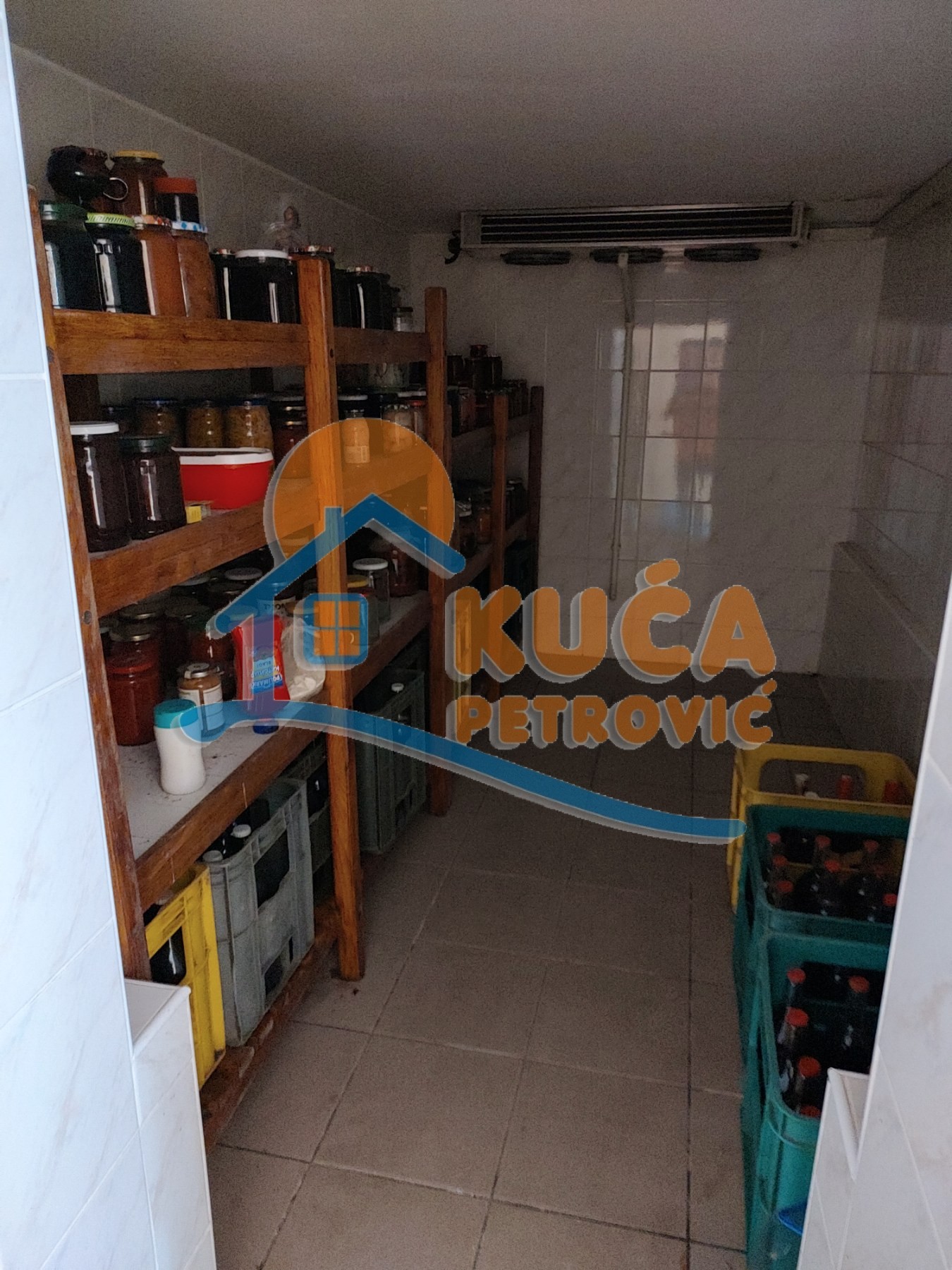 Trosobna kuća, 200 m2, Hajduk Veljkova ID: p-06376 17