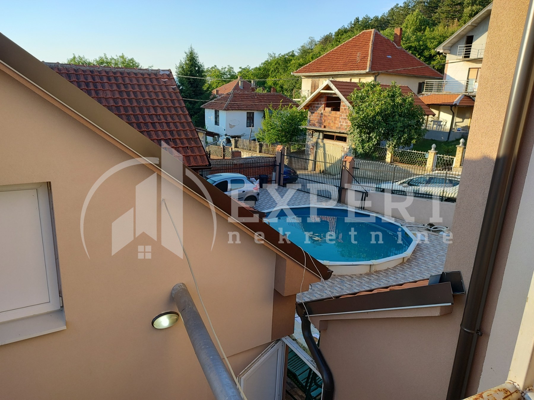 Trosobna kuća, 200 m2, Hajduk Veljkova ID: p-06376 2