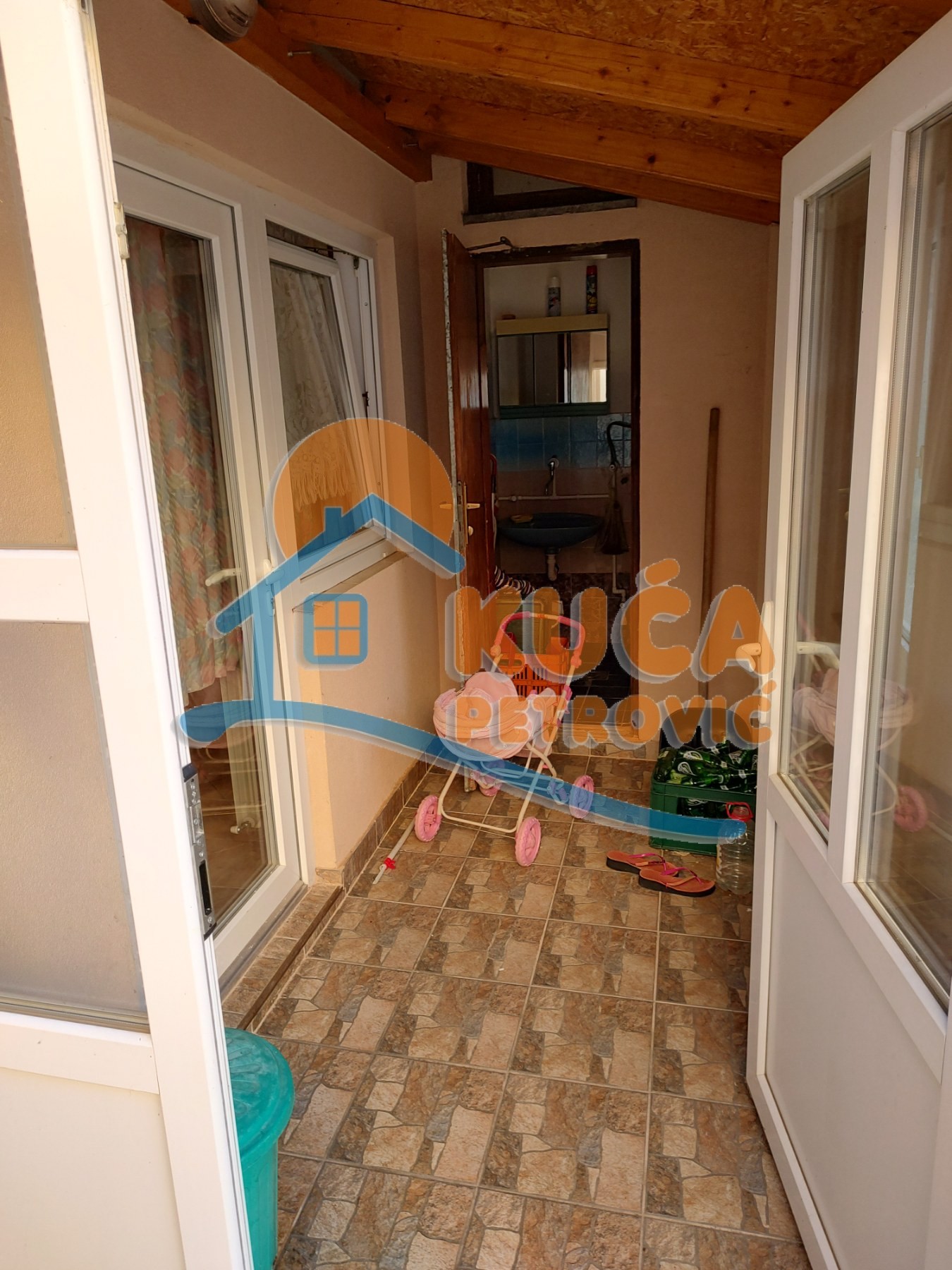 Trosobna kuća, 200 m2, Hajduk Veljkova ID: p-06376 6