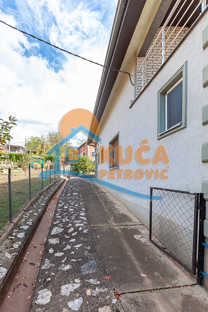 Trosobna kuća, 244 m2, Jelašnica, Železnička ID: p-010011 2