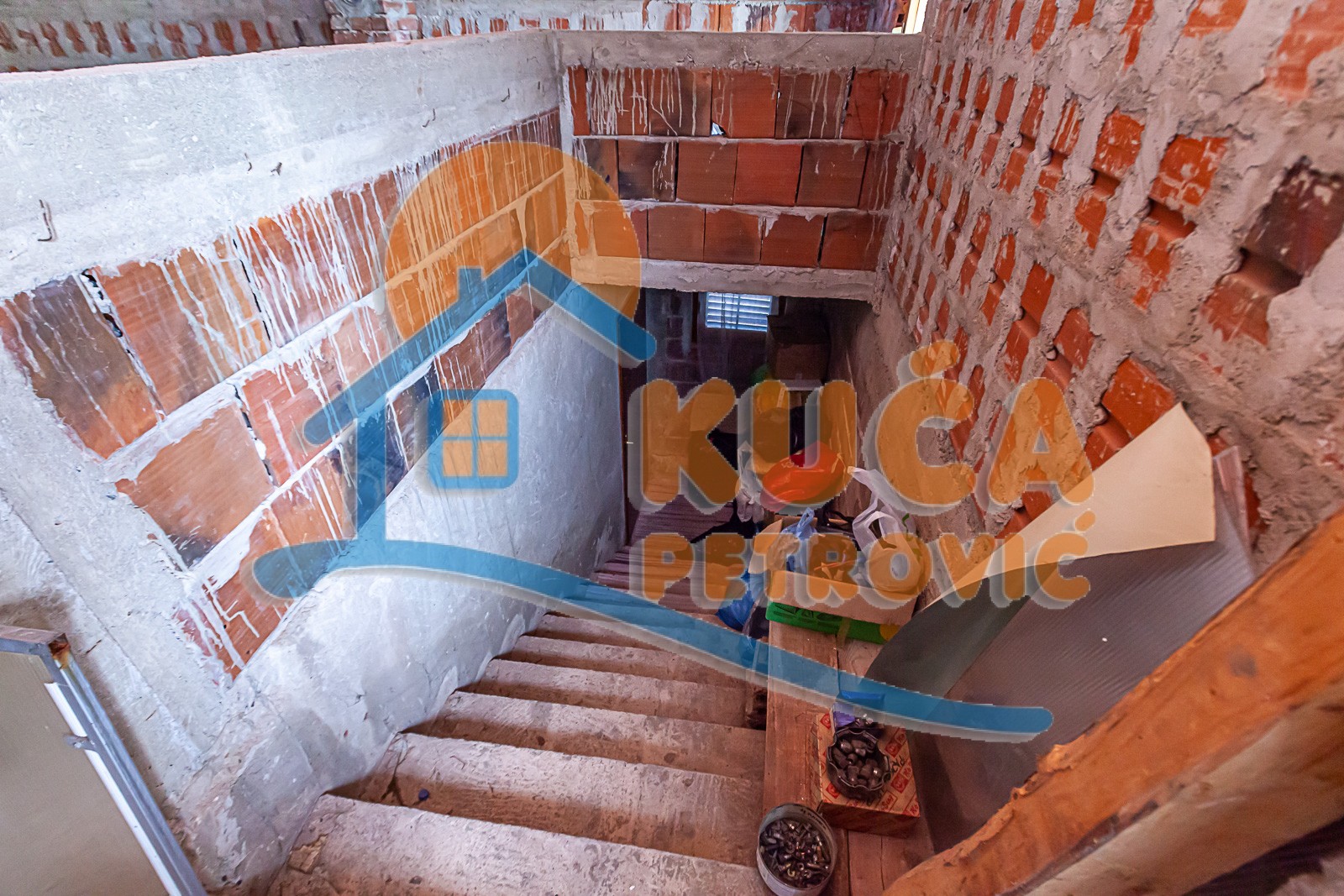 Trosobna kuća, 244 m2, Jelašnica, Železnička ID: p-010011 9