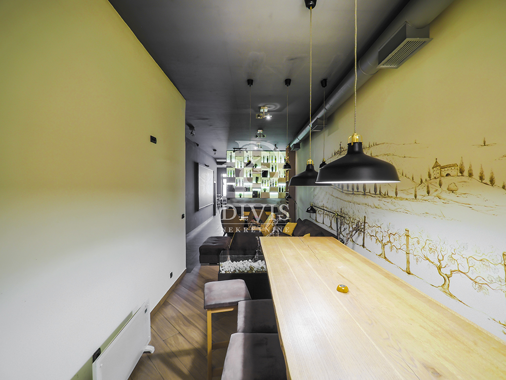 Poslovni prostor Jovana Rajića Crveni krst 142m² 4