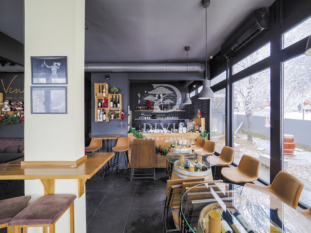 Poslovni prostor Jovana Rajića Crveni krst 142m² 1