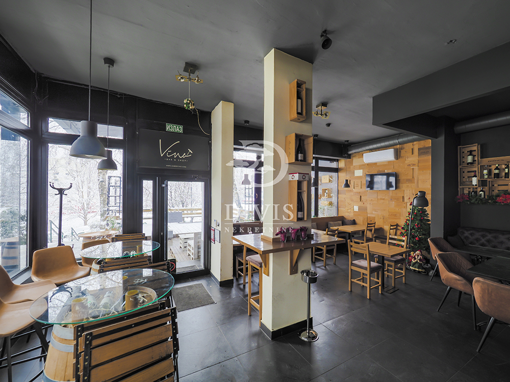 Poslovni prostor Jovana Rajića Crveni krst 142m² 2