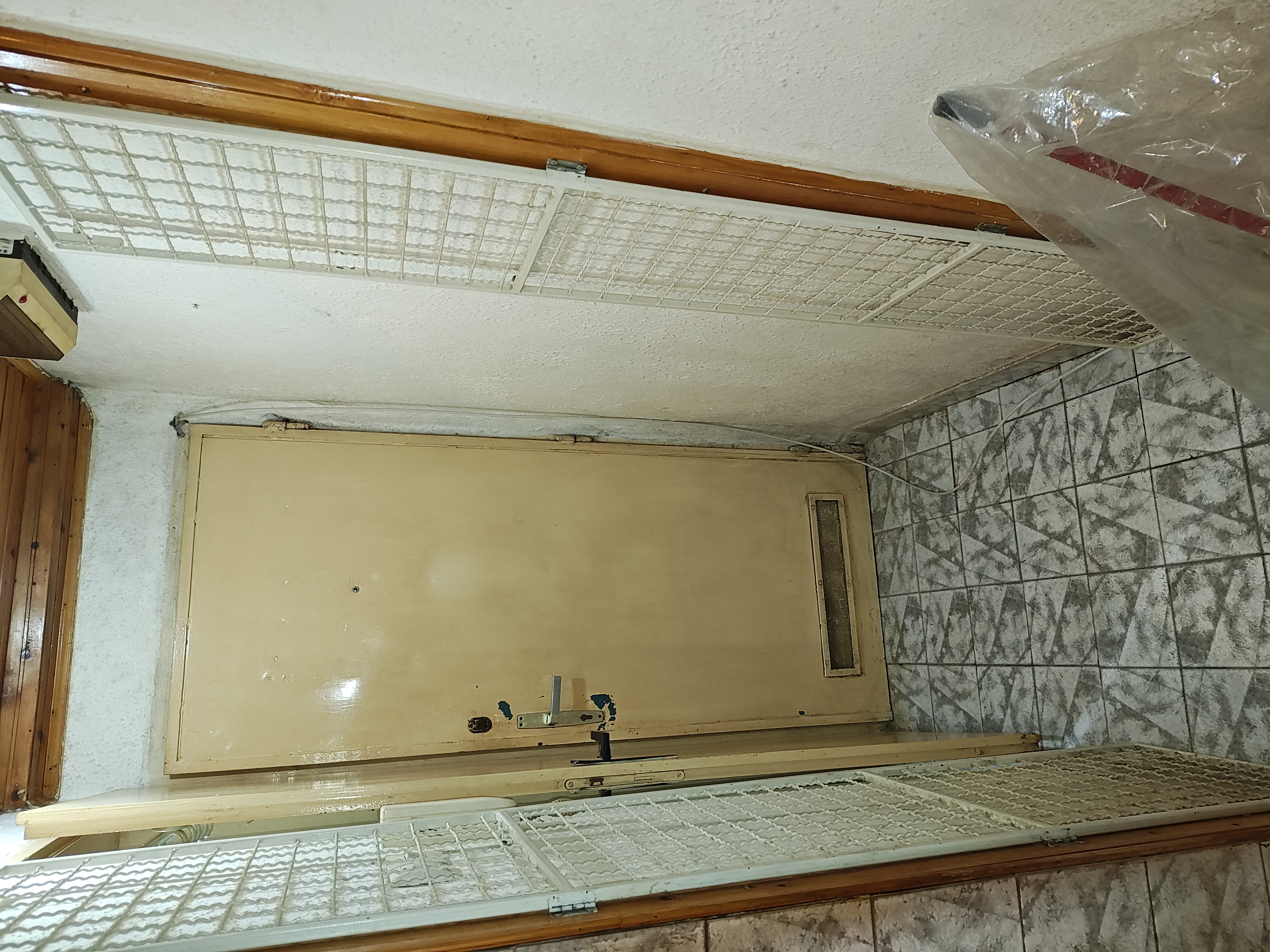 Prodajem garsonjeru na Miljakovcu 1 4