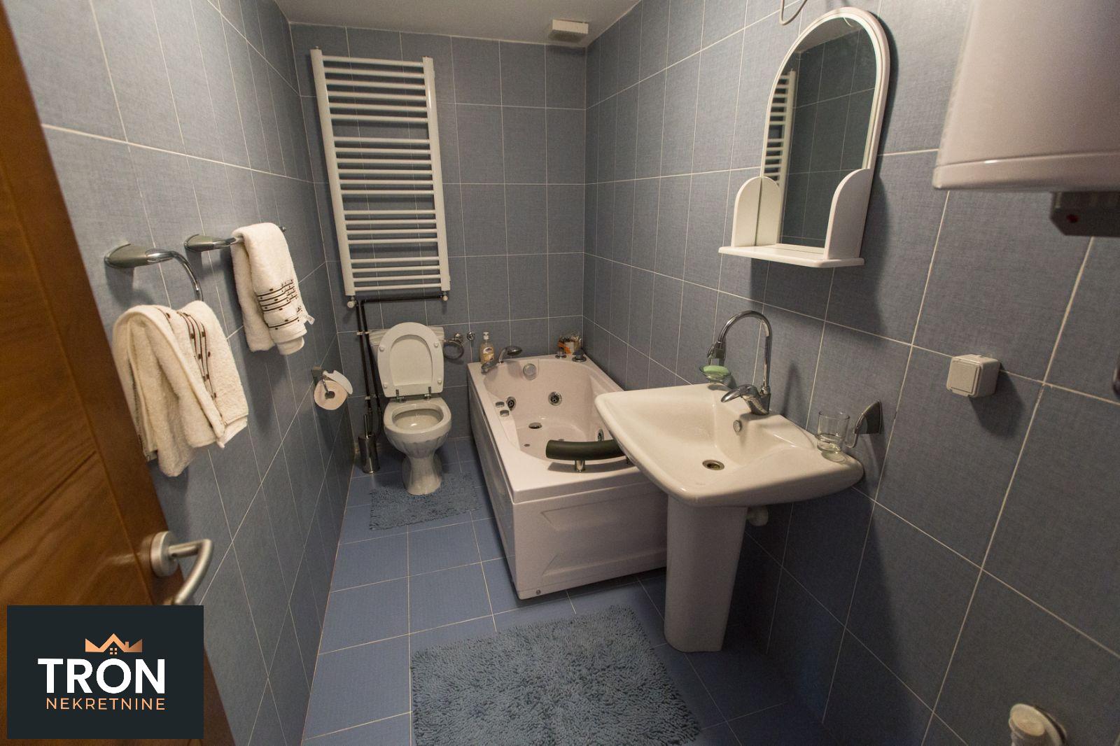 Jednosoban stan iznad Japanskog vrta 51m2 5