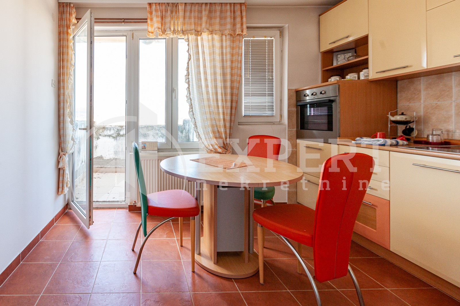 Dvosoban stan, 50 m2, Medijana, Bulevar dr Zorana ID: p-011347 8