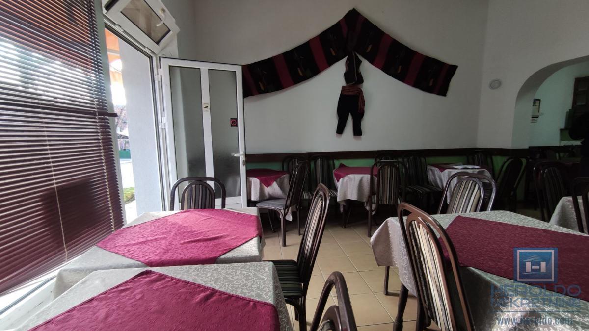 Poslovni prostor u centru Rekovca 2