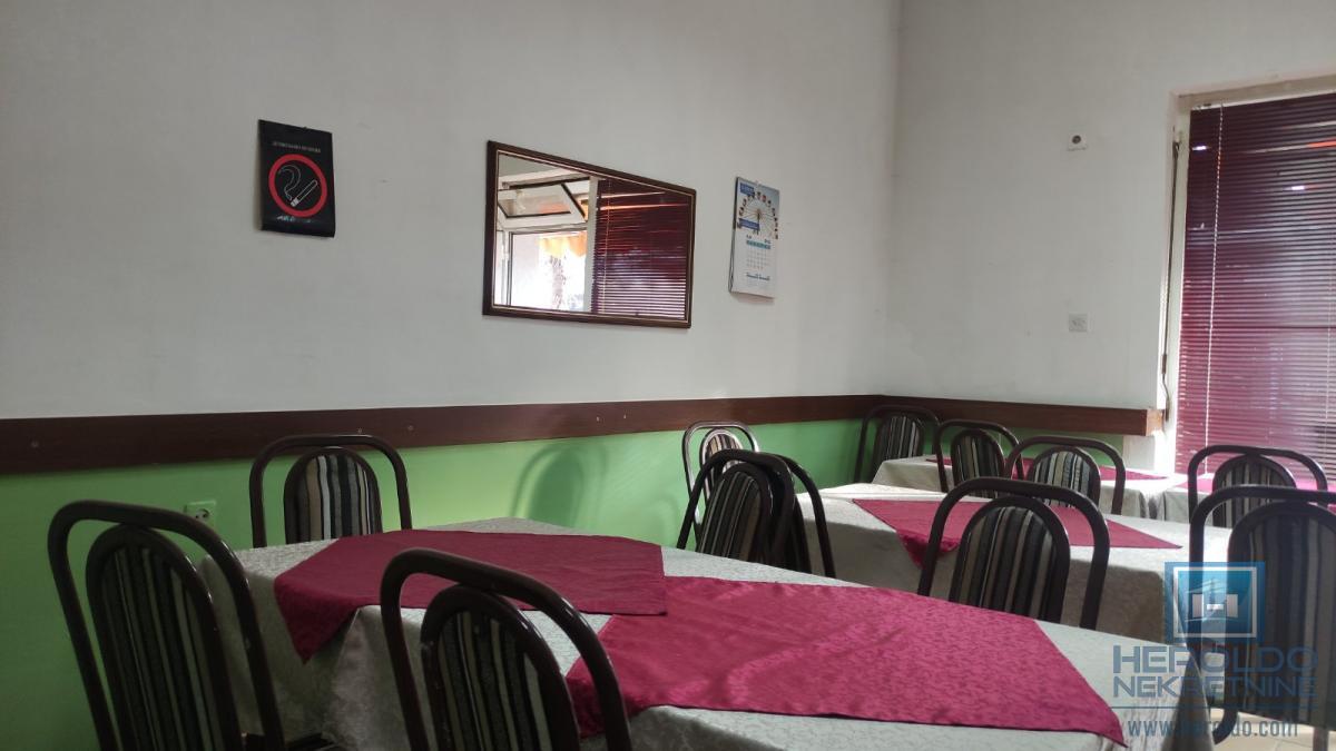 Poslovni prostor u centru Rekovca 5