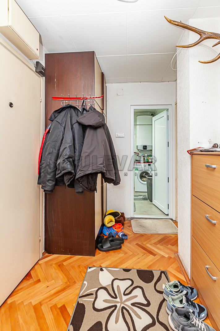 Trosoban stan, 72 m2, Pantelej, Bulevar Svetog Pantelejmona ID: p-011345 6