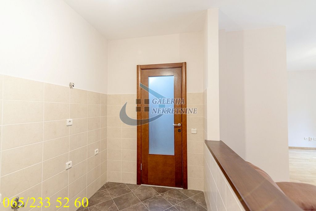 Vračar  Hram Svetog Save   Dubljanska 5