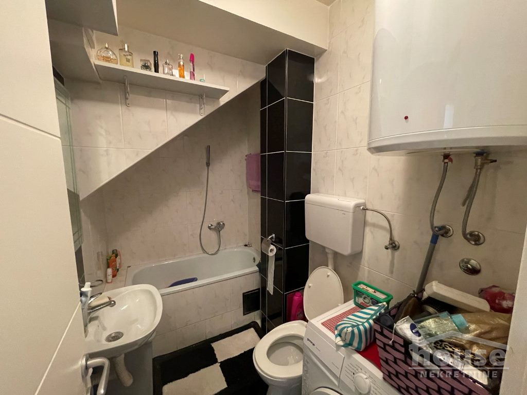 Stan,NOVI SAD,BULEVAR 64m2,151600€ , ID: 1061346 5