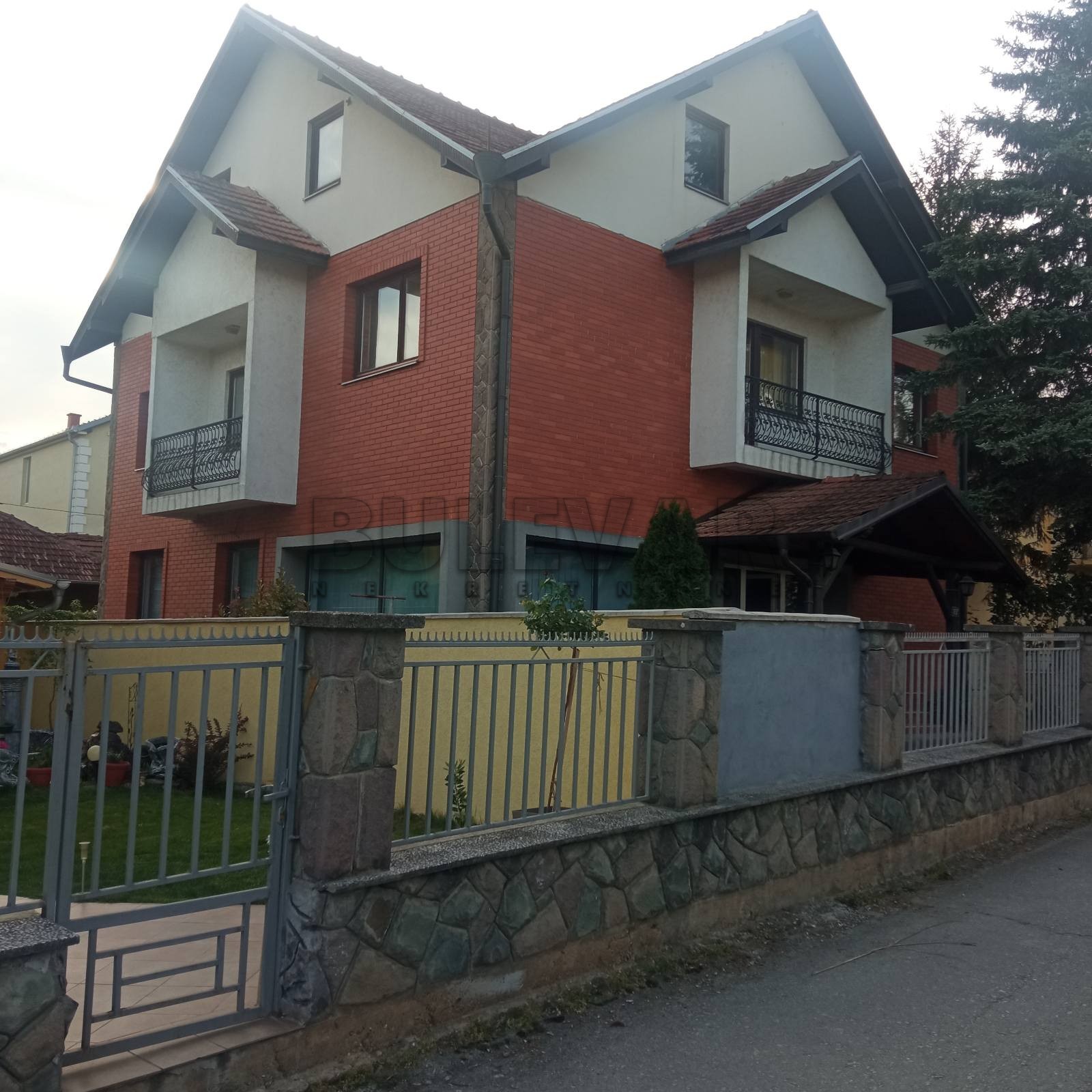 četvorosobna kuća, 296 m2, Hadži Milentijeva ID: p-011374 22