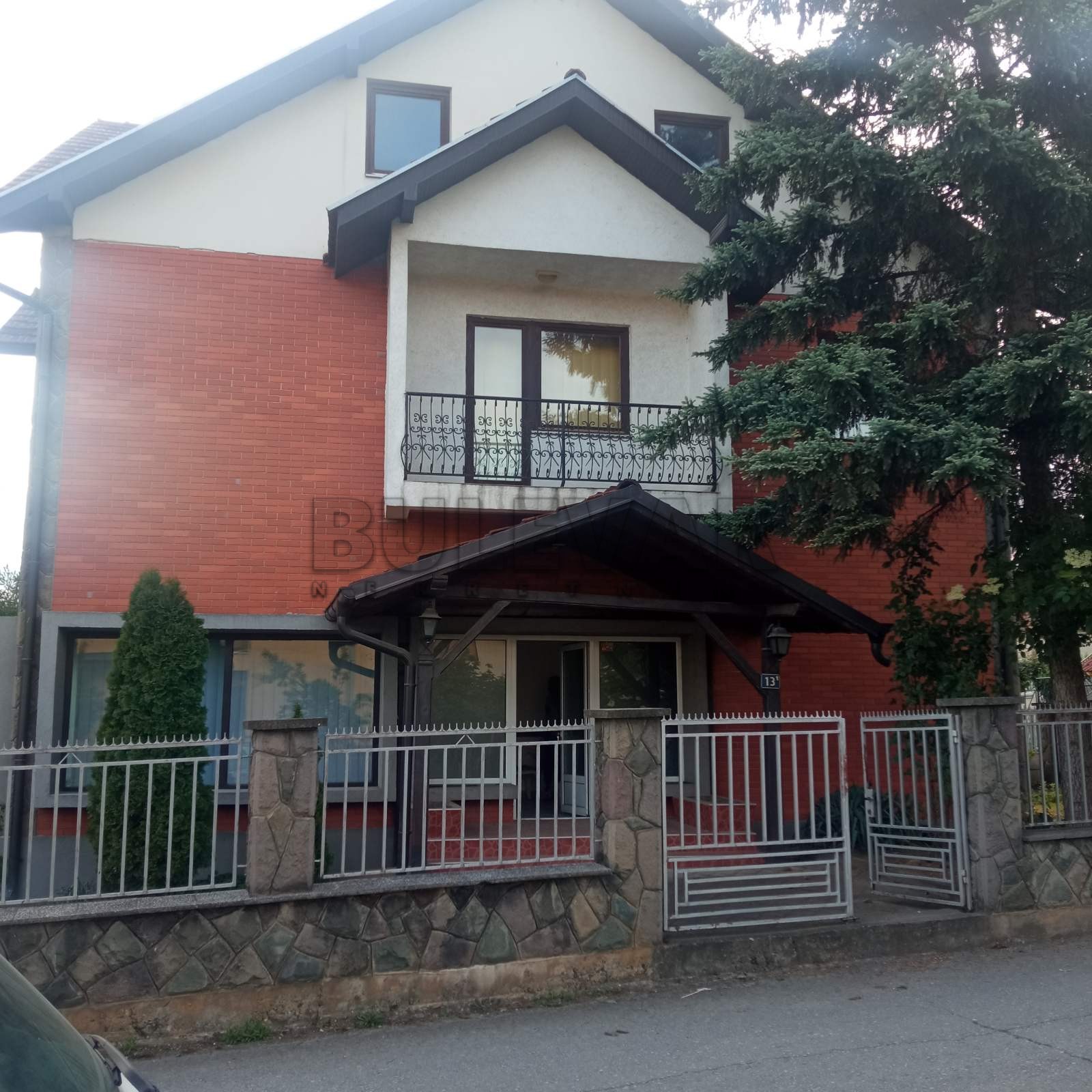 četvorosobna kuća, 296 m2, Hadži Milentijeva ID: p-011374 25