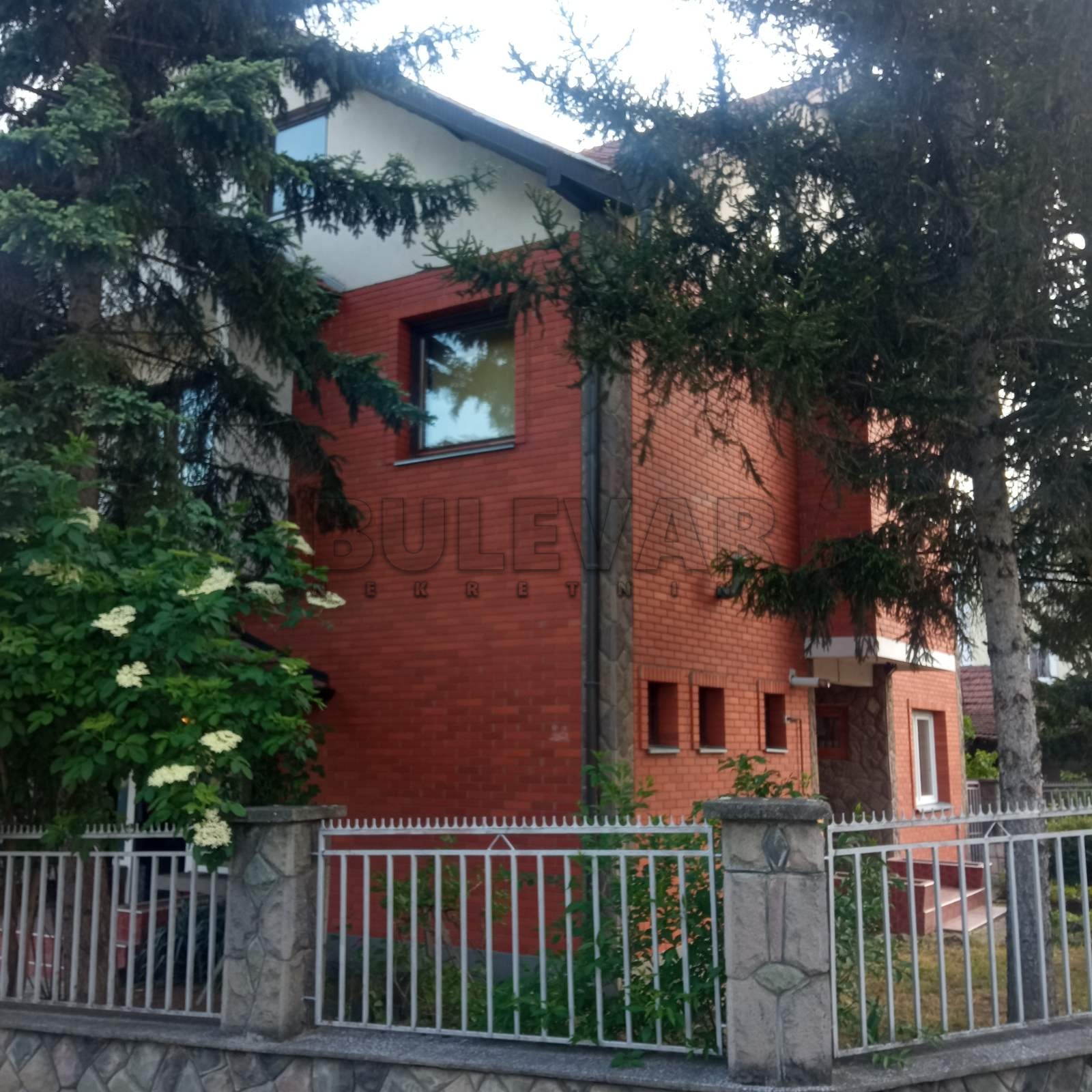 četvorosobna kuća, 296 m2, Hadži Milentijeva ID: p-011374 4