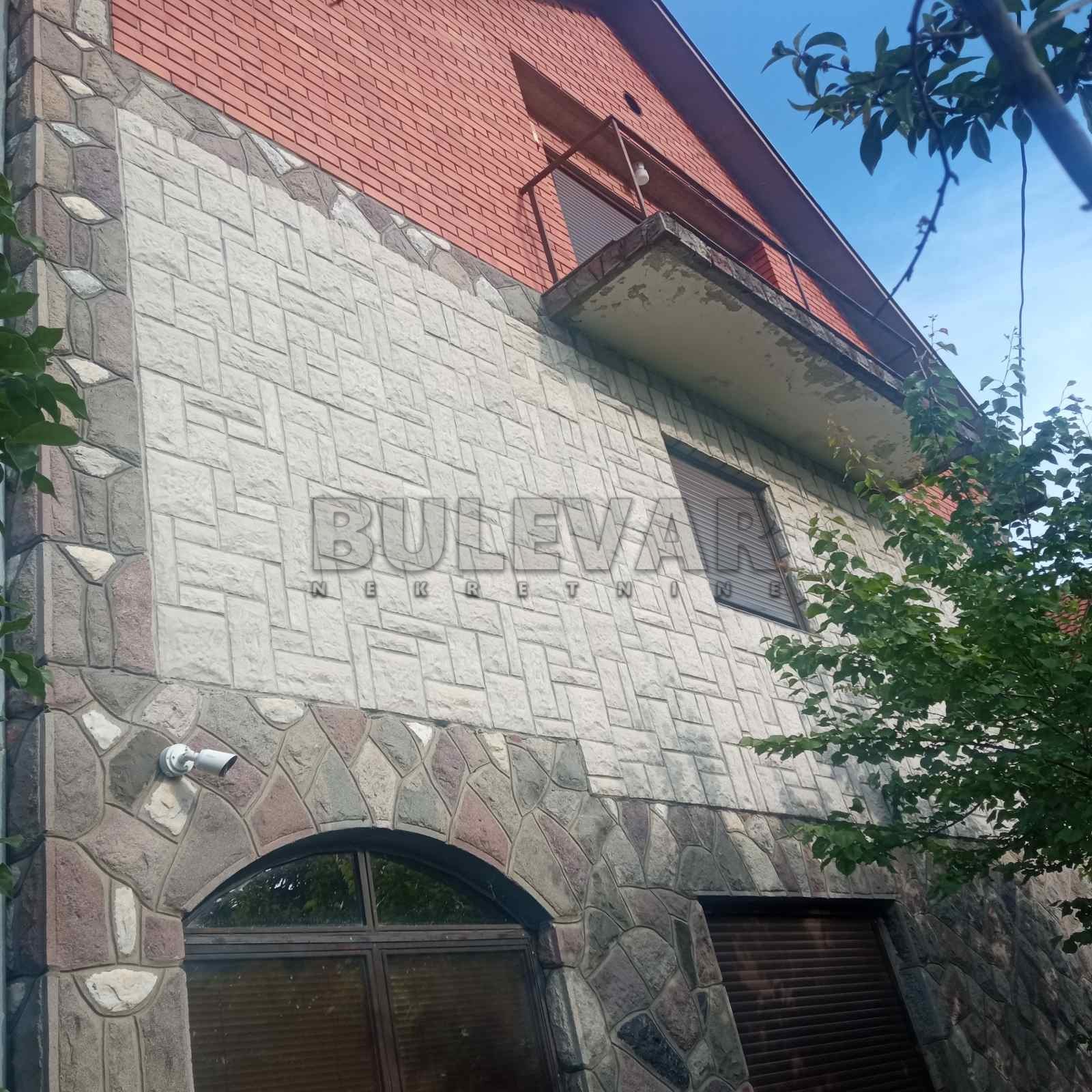 četvorosobna kuća, 334 m2, Šumarice, Despota Uglješe ID: p-011373 5