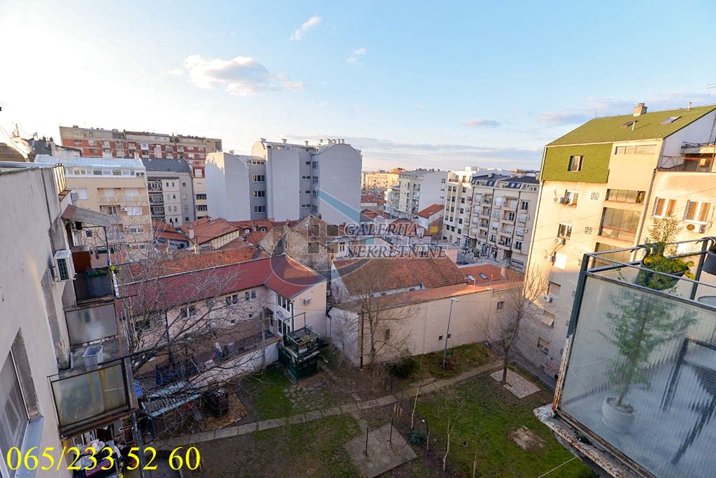 Vračar  SC Vračar   Požarevačka 48m2 5