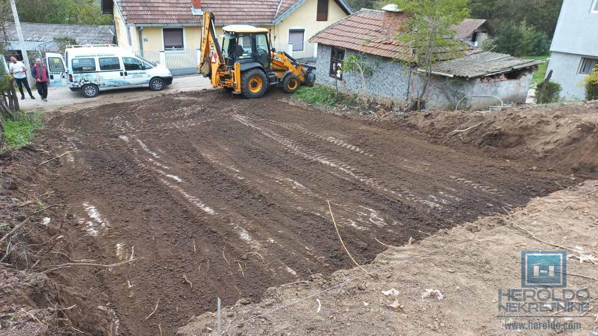 Građevinsko zemljište u Voljavču za izgradnju kuće 7