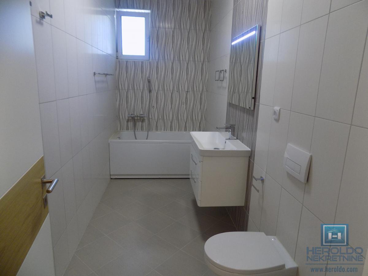 Nova kuća bez ulaganja u naselju 4.juli 11