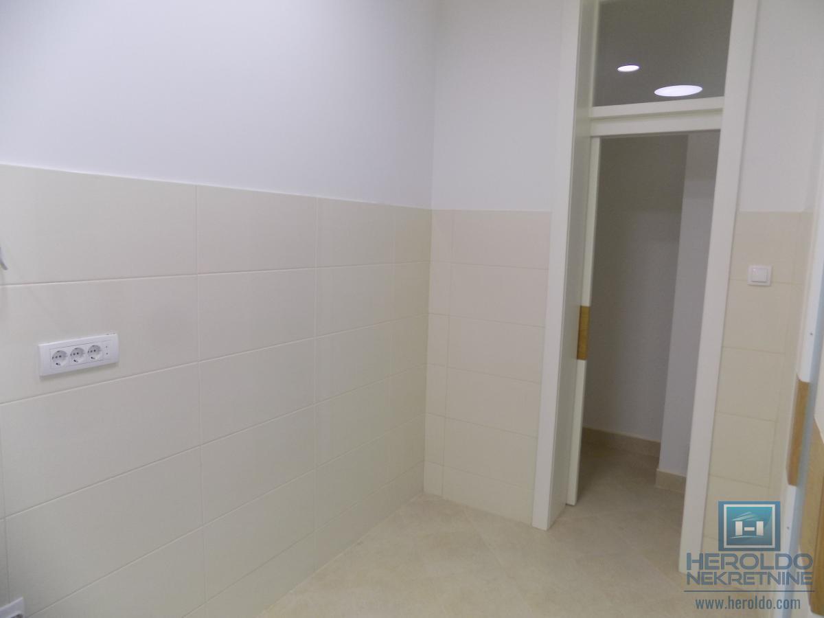 Nova kuća bez ulaganja u naselju 4.juli 12