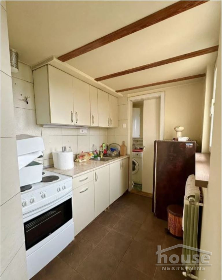 Stan,NOVI SAD,BULEVAR 91m2,169950€ , ID: 1061318 10