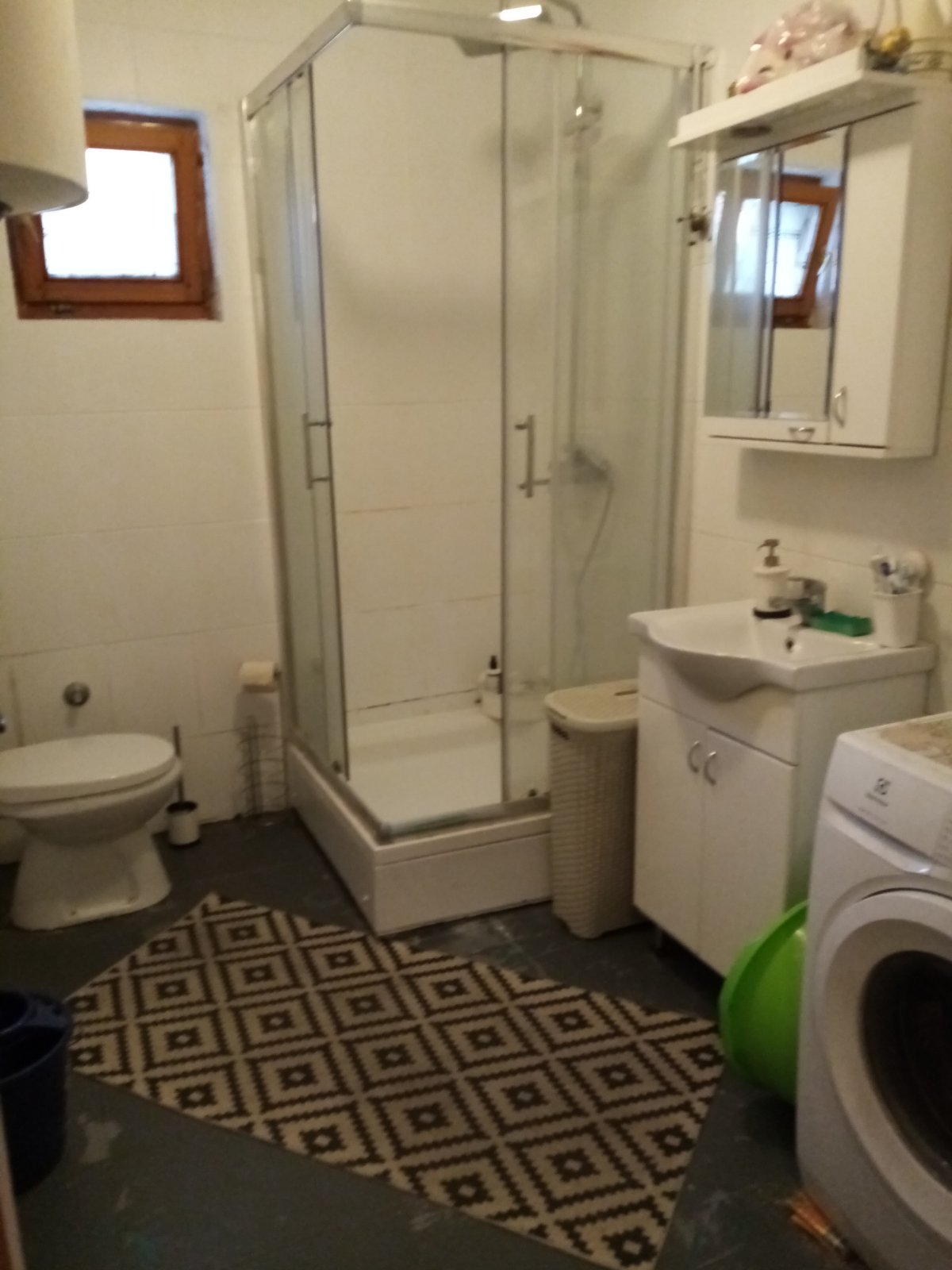 Stan u mirnom kraju 4