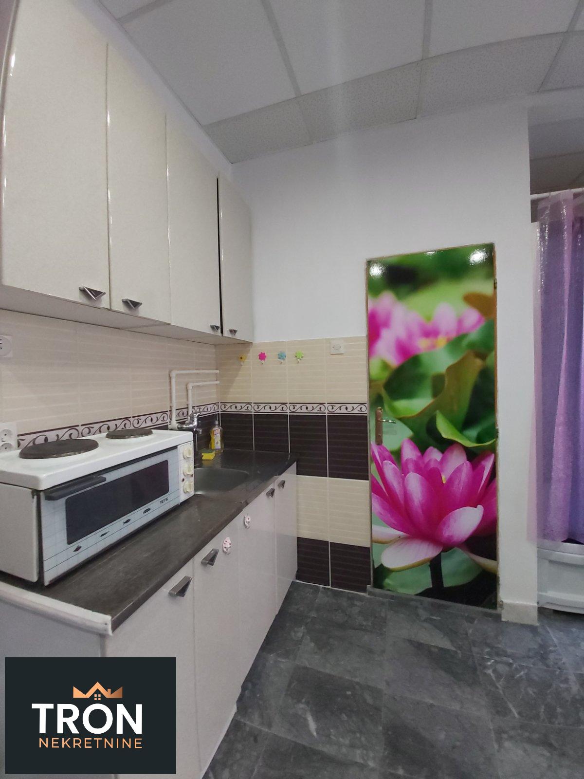 Apartman sa galerijom 25m2 2