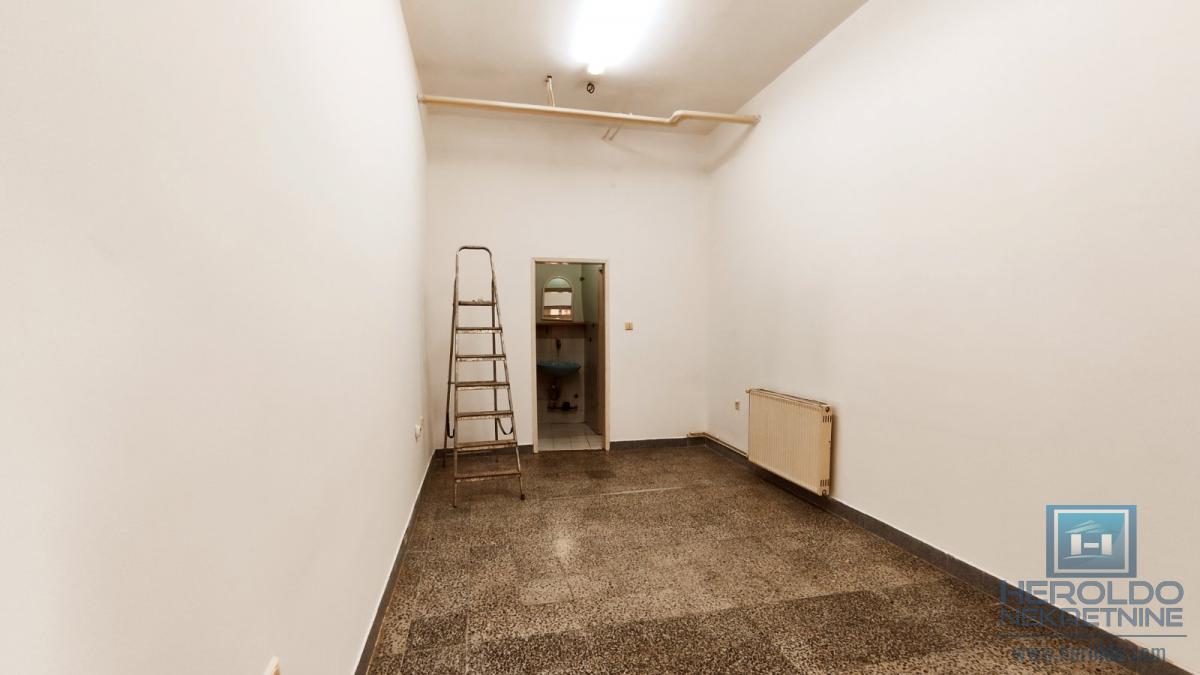 Lokal u centru Jagodine po veoma povoljnoj ceni 4