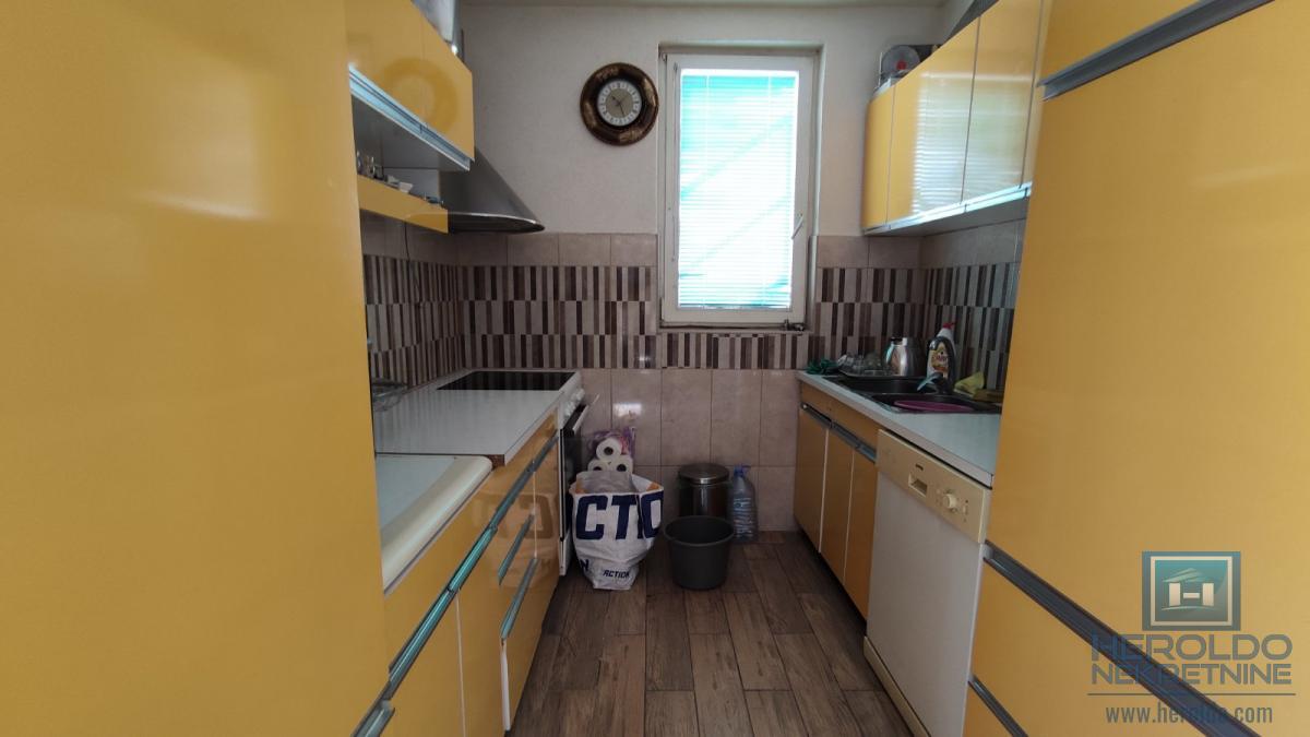 Nov poslovni objekat usluzne deletnosti za izdavanje 7