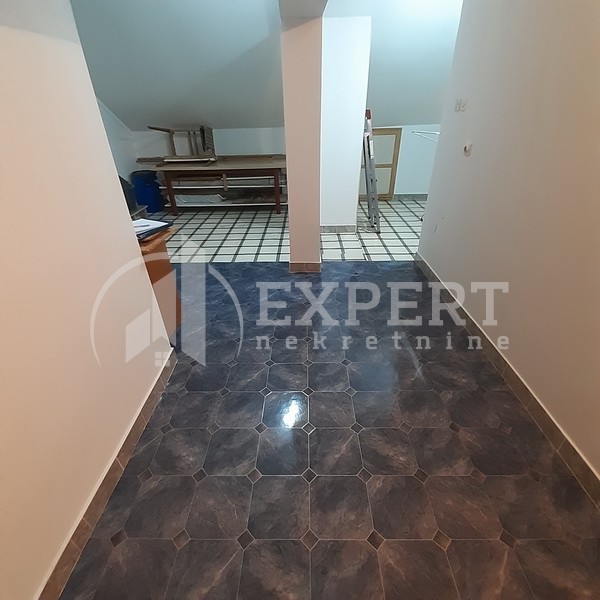 četvorosobna kuća, 250 m2, Donja Vrežina, Tolstojeva ID: p-011392 30