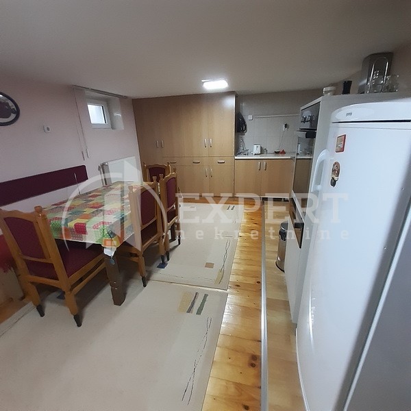 četvorosobna kuća, 250 m2, Donja Vrežina, Tolstojeva ID: p-011392 11