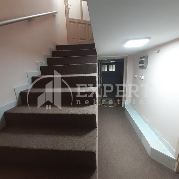 četvorosobna kuća, 250 m2, Donja Vrežina, Tolstojeva ID: p-011392 4