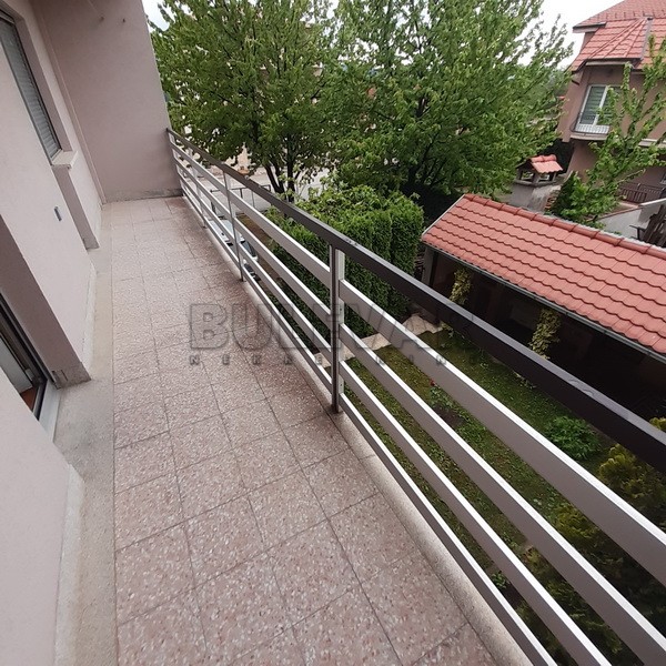 četvorosobna kuća, 250 m2, Donja Vrežina, Tolstojeva ID: p-011392 27