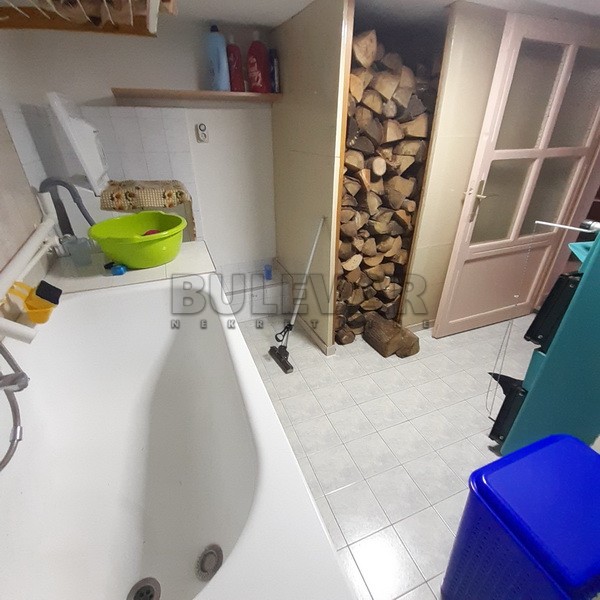 četvorosobna kuća, 250 m2, Donja Vrežina, Tolstojeva ID: p-011392 8