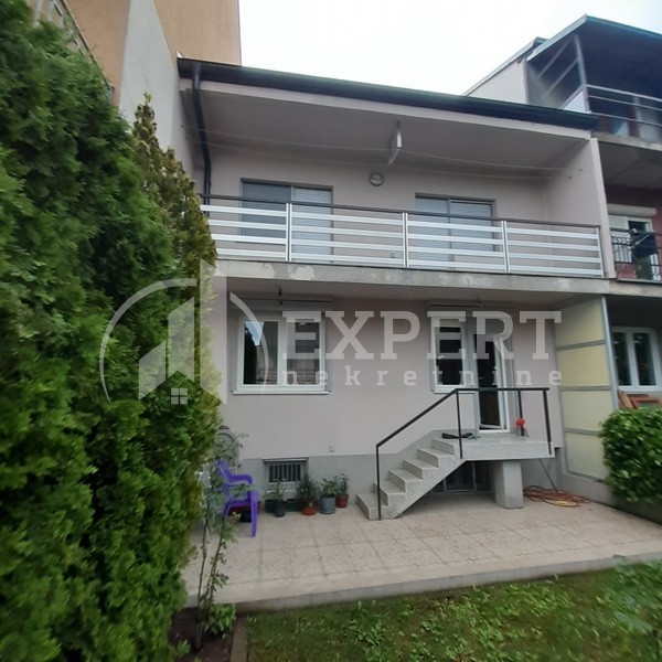 četvorosobna kuća, 250 m2, Donja Vrežina, Tolstojeva ID: p-011392 1