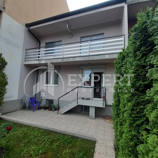 četvorosobna kuća, 250 m2, Donja Vrežina, Tolstojeva ID: p-011392 2