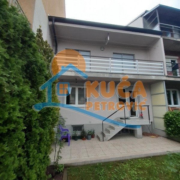 četvorosobna kuća, 250 m2, Donja Vrežina, Tolstojeva ID: p-011392 1