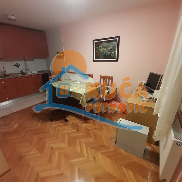 četvorosobna kuća, 250 m2, Donja Vrežina, Tolstojeva ID: p-011392 22