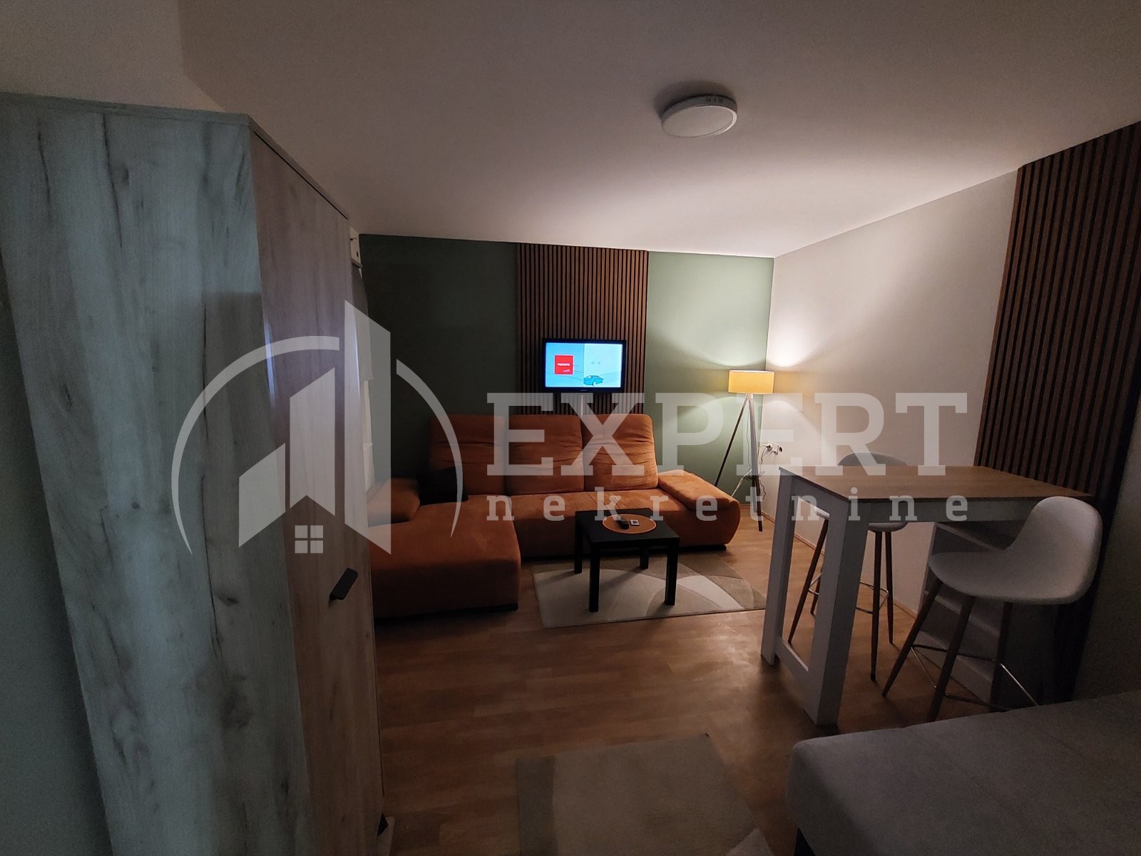 Jednosoban stan, 27 m2, Centar, Generala Černjajeva ID: i-011402 6