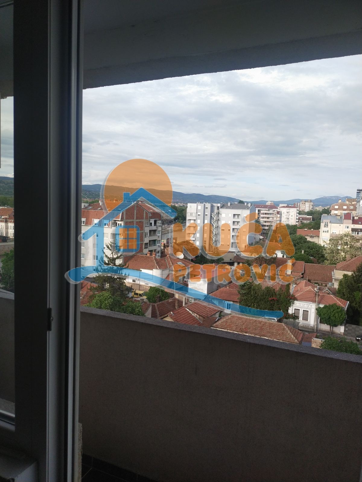 Jednosoban stan, 30 m2, Centar, Generala Milojka Lešjanina ID: i-011412 10