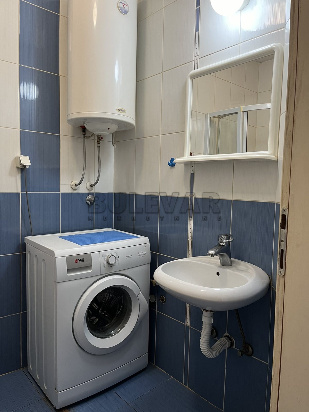 Jednosoban stan, 30 m2, Centar, Generala Milojka Lešjanina ID: i-011412 8