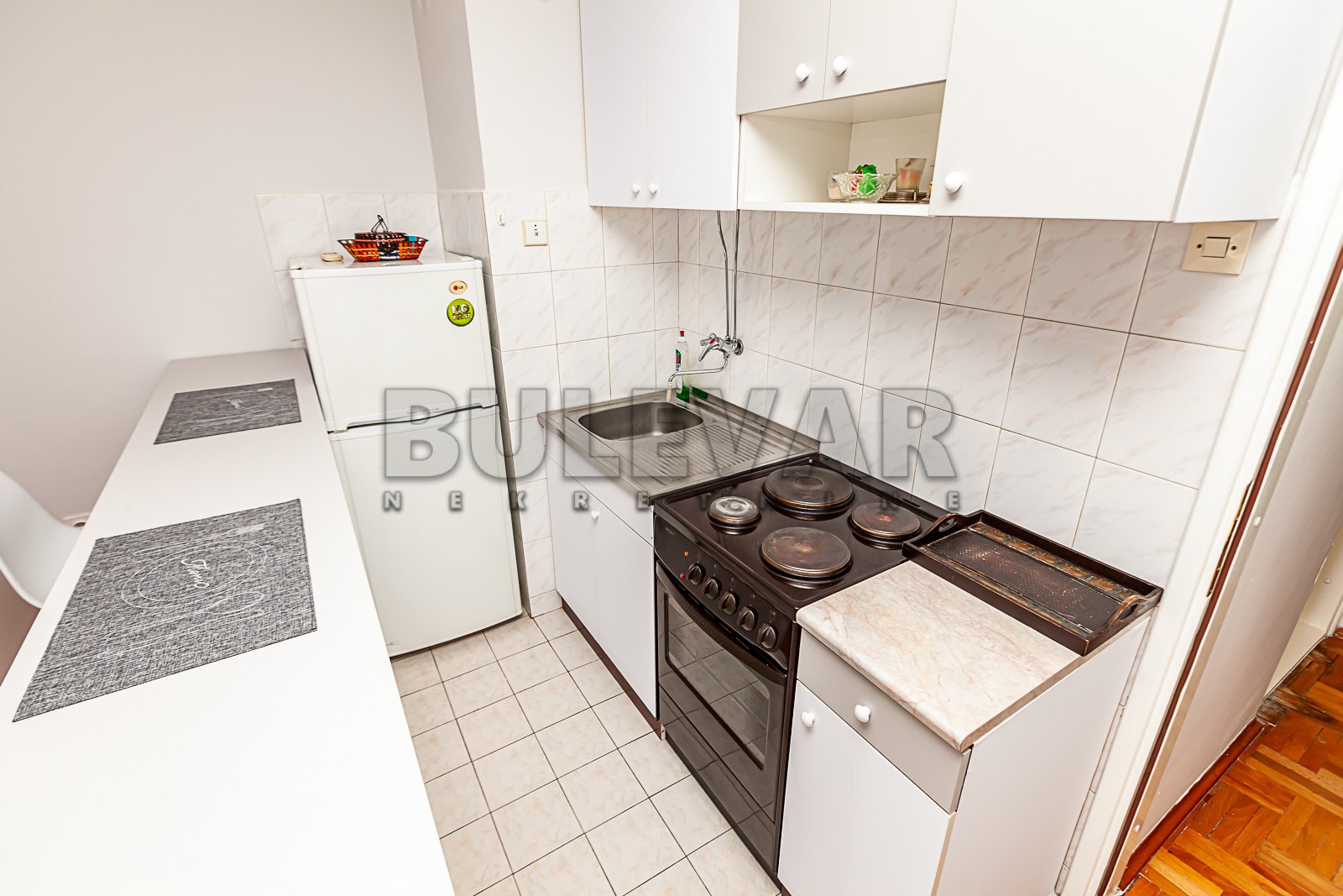 Jednosoban stan, 38 m2, Duvanište, Vizantijski bulevar ID: i-011405 5