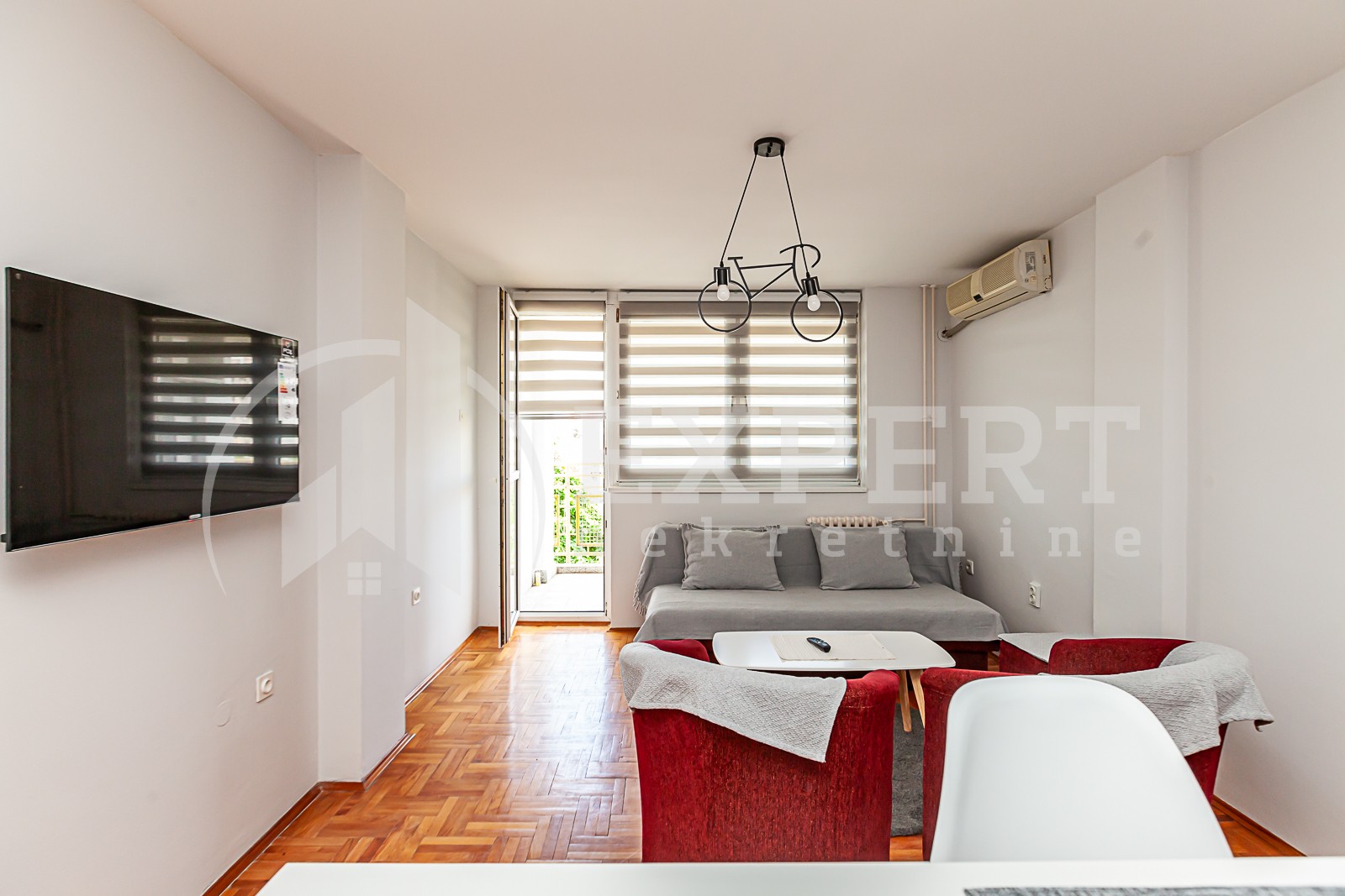 Jednosoban stan, 38 m2, Duvanište, Vizantijski bulevar ID: i-011405 1