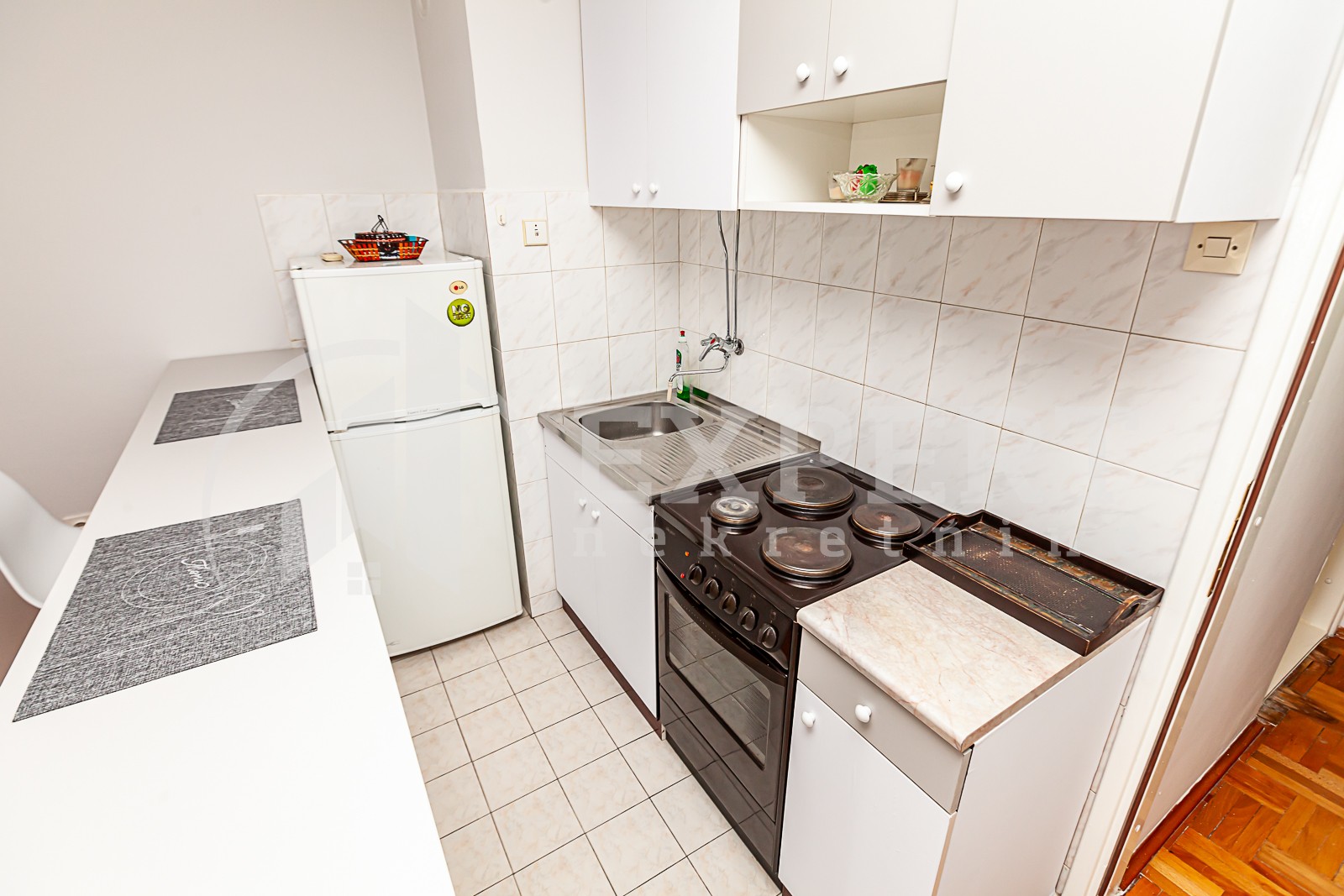 Jednosoban stan, 38 m2, Duvanište, Vizantijski bulevar ID: i-011405 5