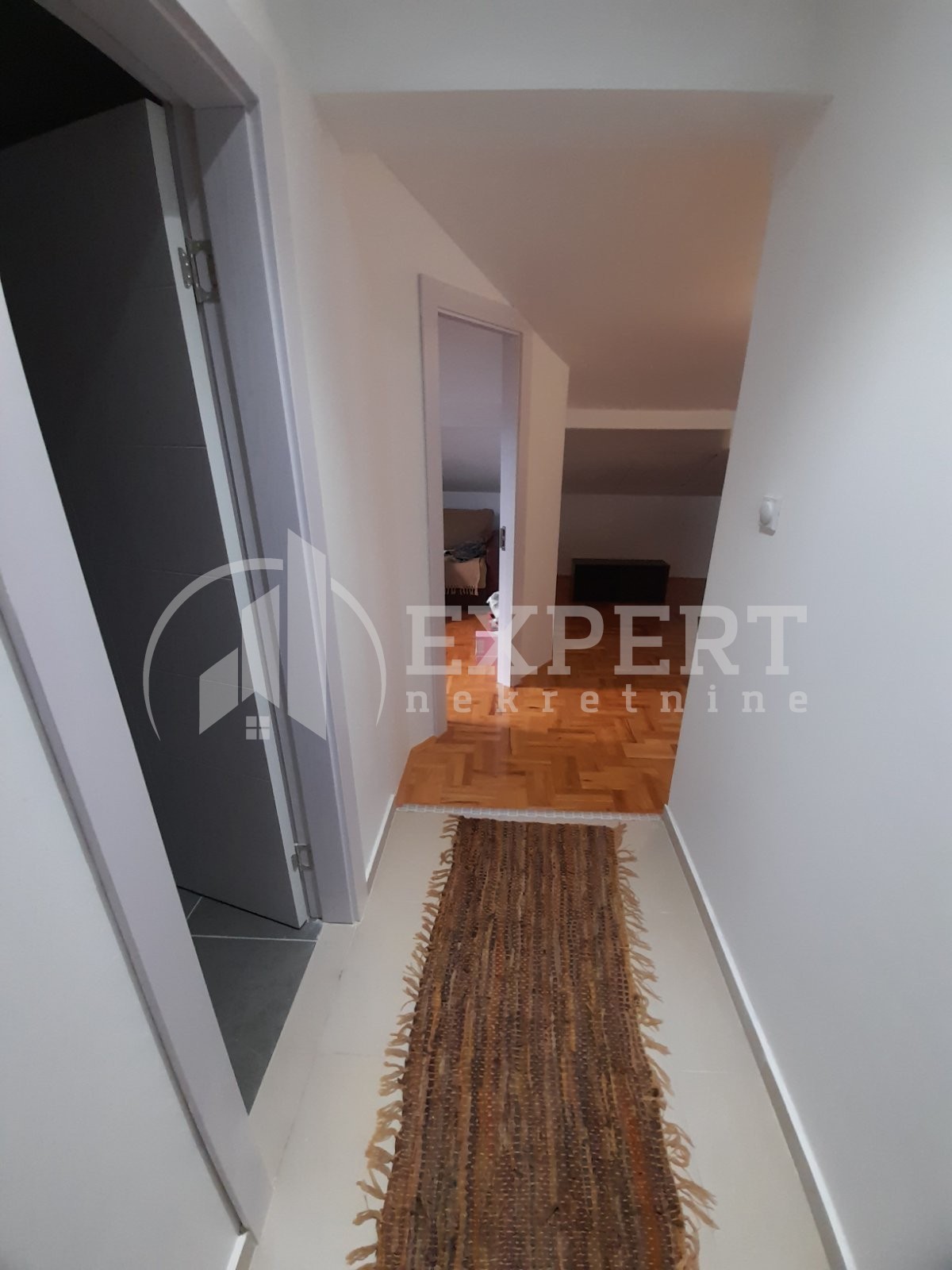 Jednosoban stan, 40 m2, Donja Vrežina, Stanislava Biničkog ID: i-06841 10