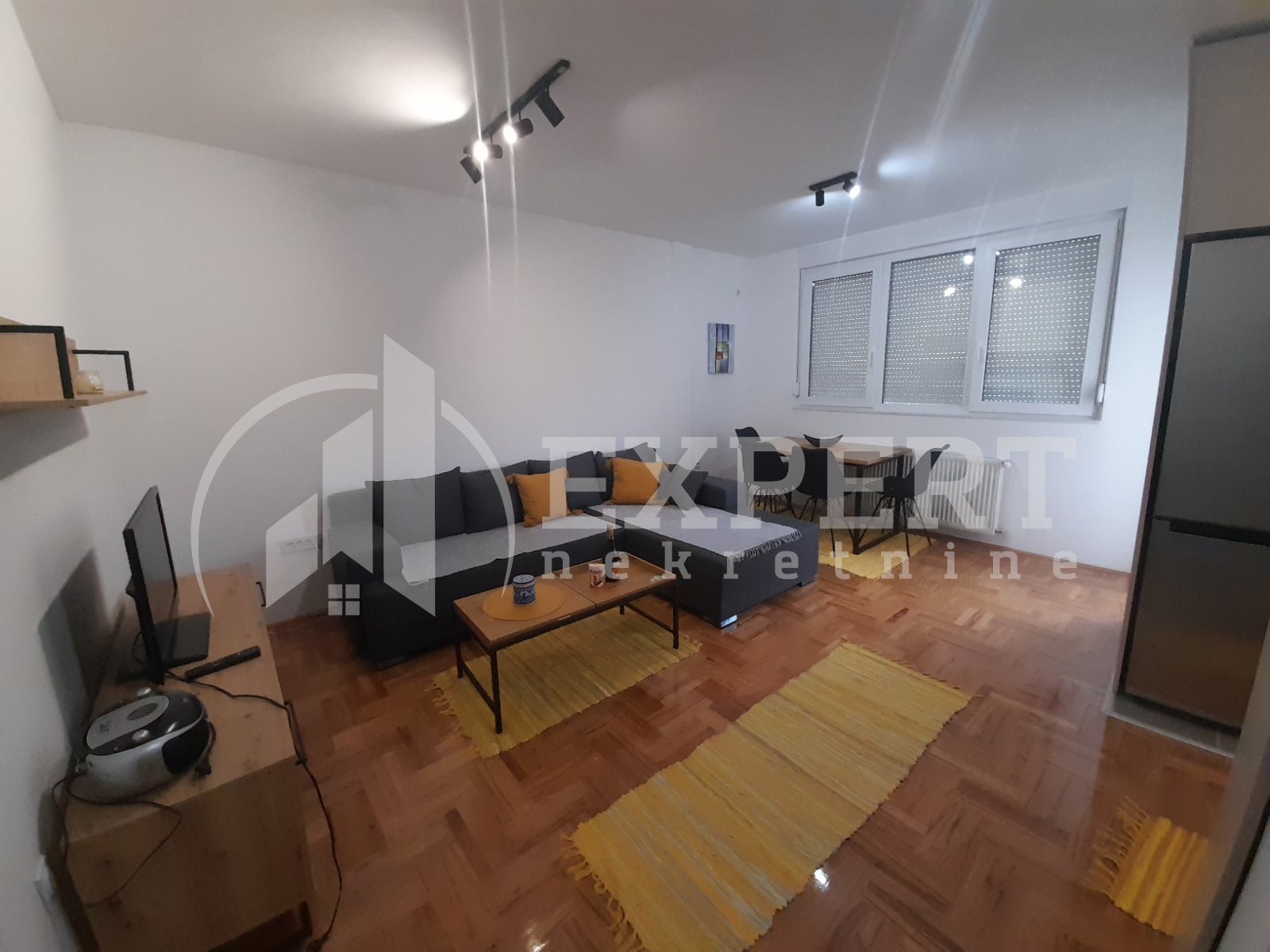 Jednosoban stan, 45 m2, Crveni Pevac, Vožda Karađorđa ID: i-05309 1