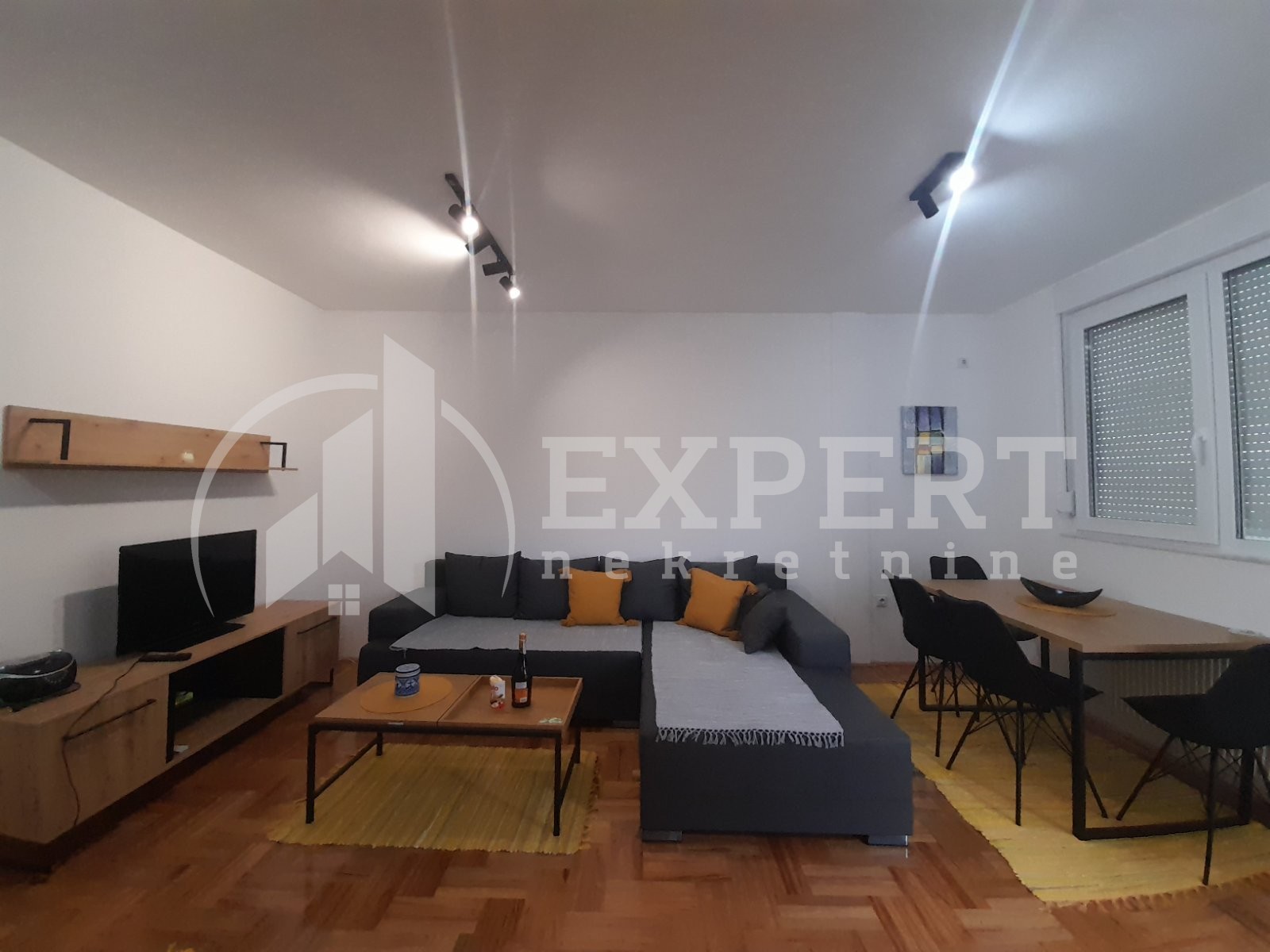 Jednosoban stan, 45 m2, Crveni Pevac, Vožda Karađorđa ID: i-05309 2