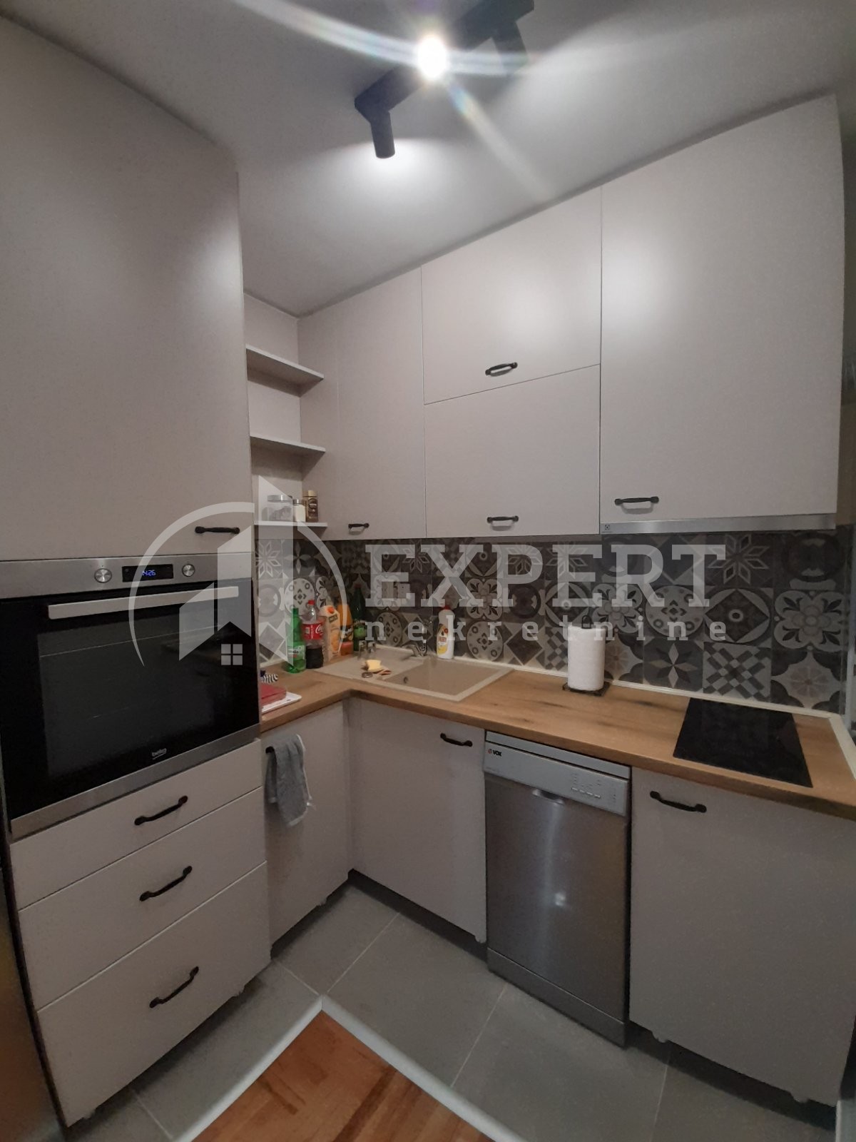 Jednosoban stan, 45 m2, Crveni Pevac, Vožda Karađorđa ID: i-05309 6