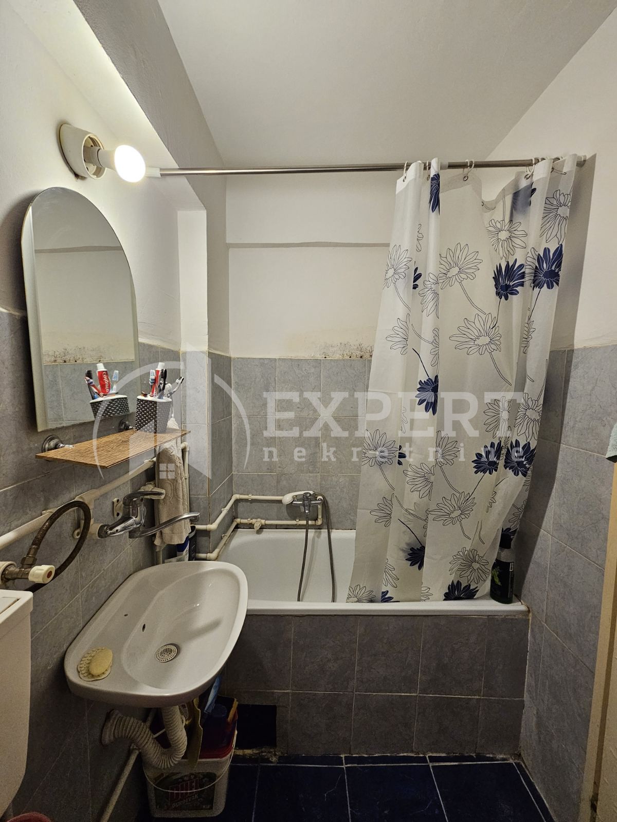 Jednosoban stan, 50 m2, Dom zdravlja, Vojvode Tankosića ID: i-011383 9