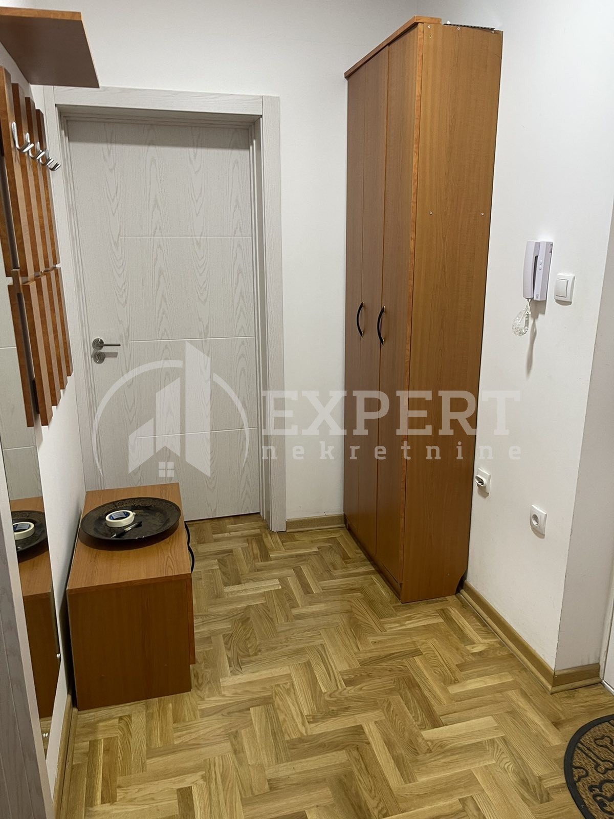 Jednosoban stan, 56 m2, Medijana, Zetska ID: i-011380 15